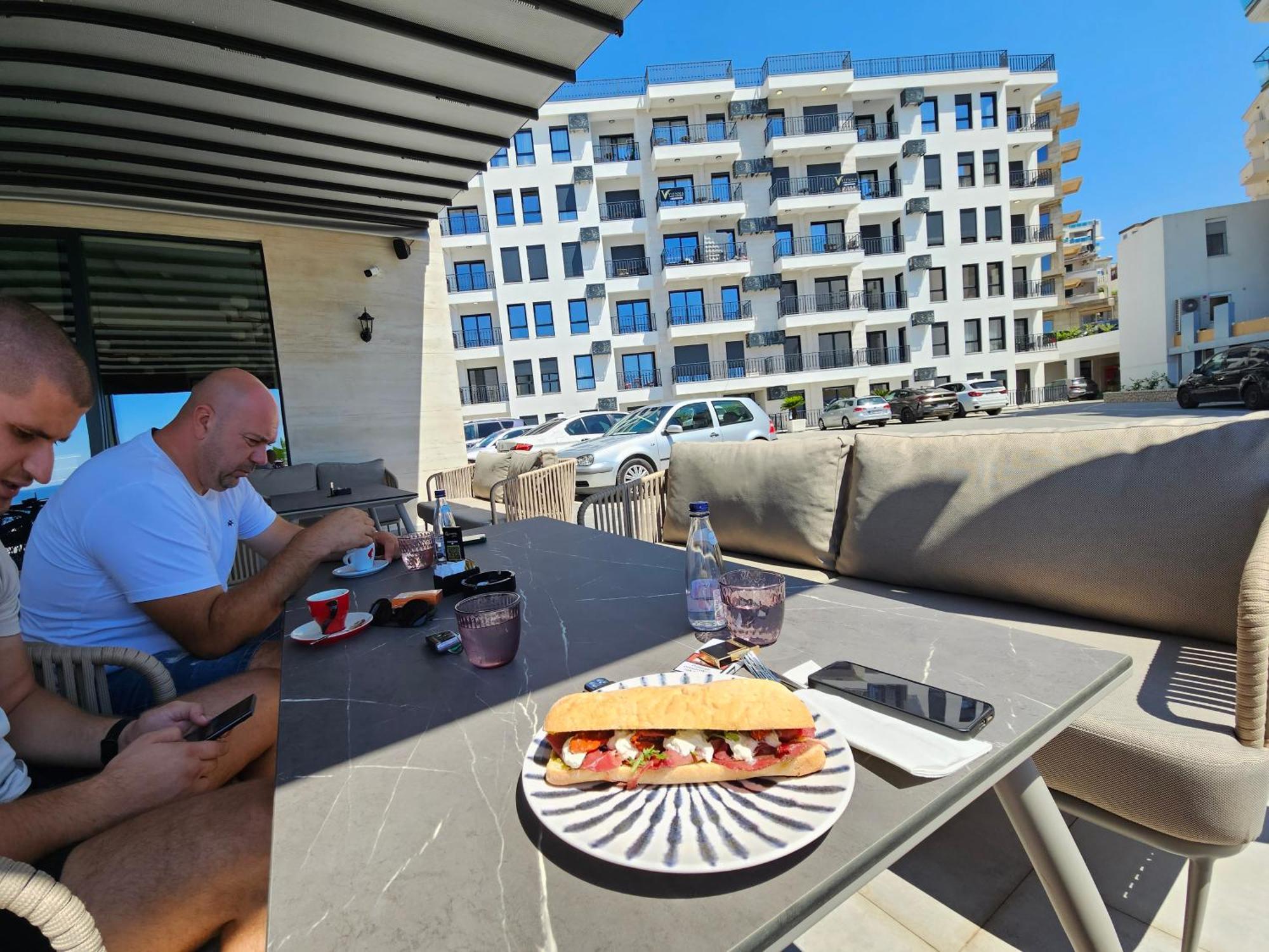 Vienna Luxury Apartments Добра-Вода Экстерьер фото